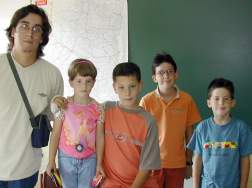 El maestro y alumnos de Blesa (2002)