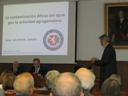 Discurso de ingreso: La contaminación difusa del agua por la actividad agroganadera, por Javier San Román.