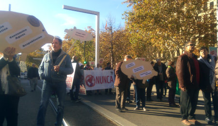 Zaragoza. Manifestación Alianza por la emergencia climática, en Aragón y Stop Ganadería Industrial, 3/dic/2023