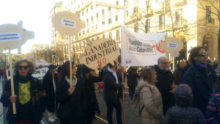 Zaragoza. Manifestación Alianza por la emergencia climática, en Aragón y Stop Ganadería Industrial, 3/dic/2023