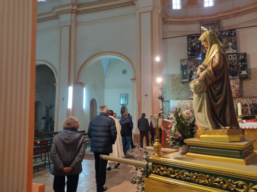 Semana Santa, Blesa 2024. Celebrado en el interior de la iglesia.