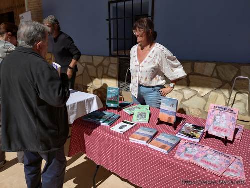 14 de septiembre de 2024 en Huesa del Común, Huesa lee. Mini feria del libro en el mundo rural.