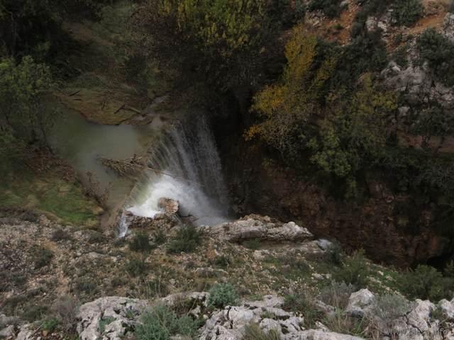 Riada en el Aguasvivas en Blesa (Te) Octubre 2024. La cascada del azud del Hocino