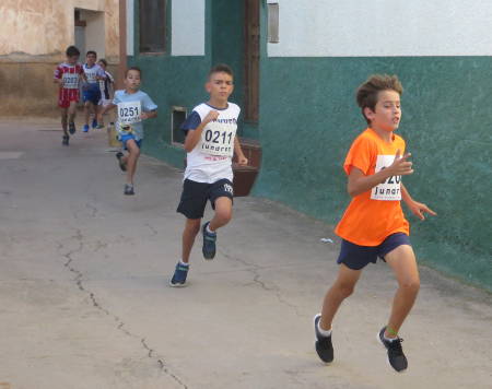 Carreras de pollos. Milla de los molinos de Blesa 2017