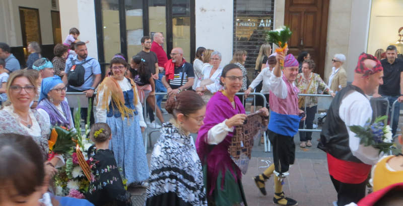 El grupo El Hocino, en la ofrenda de flores a María en Zaragoza el 12 de octubre de 2022 