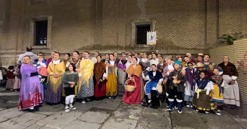 Ofrenda de flores a la virgen María en Zaragoza 2024.