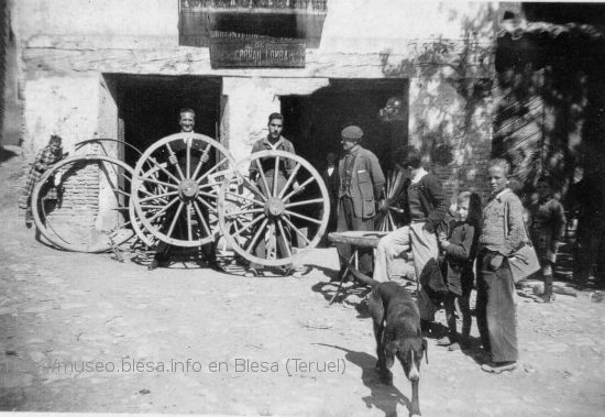 Fotografías antiguas de este oficio en Blesa