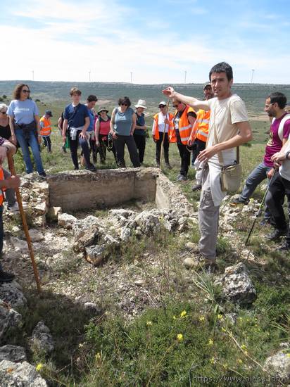 Visita a las trincheras de Rudilla (Huesa del Común, Teruel), con guía y explicaciones del GRIEGC. 26 de mayo de 2024